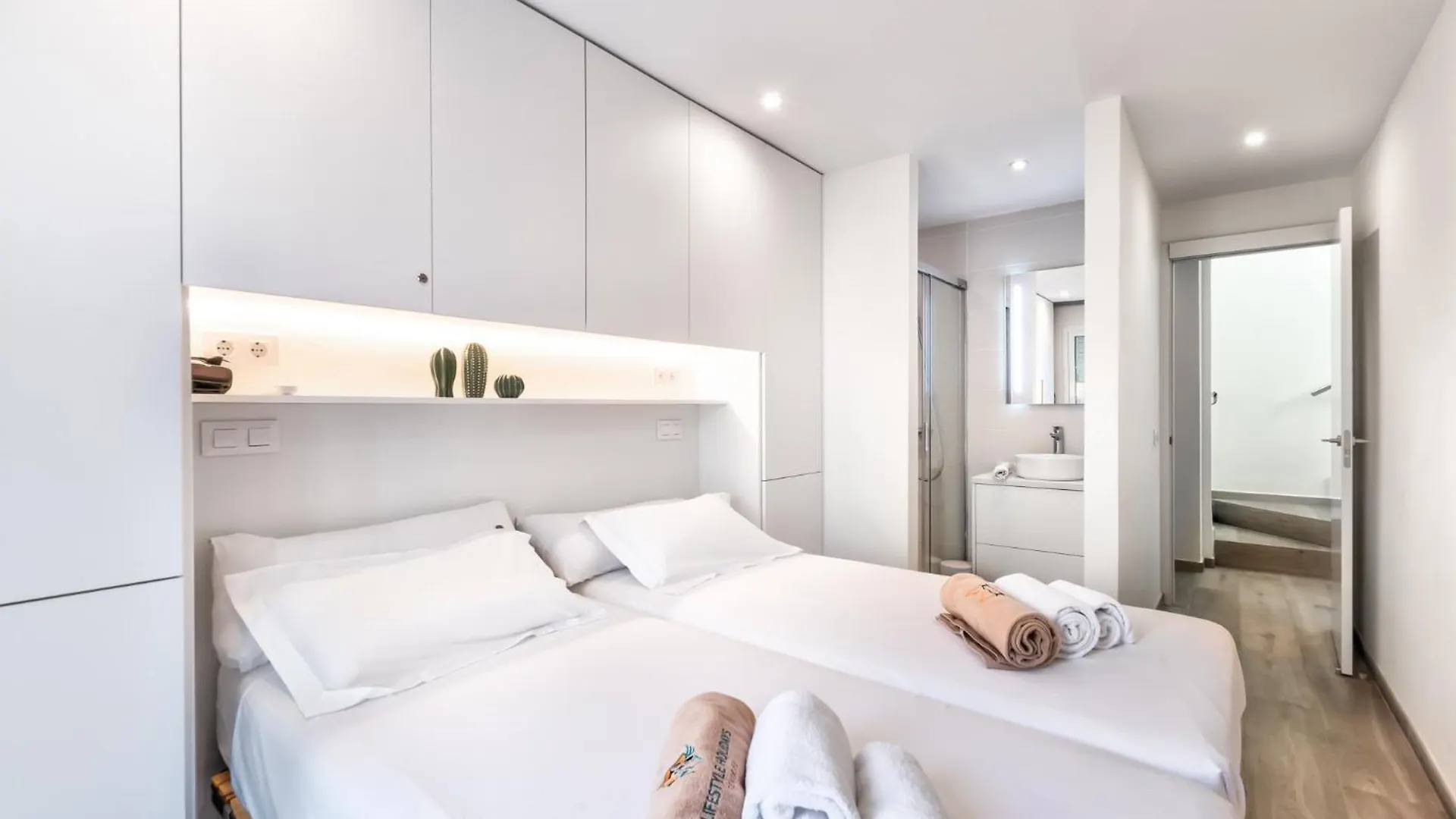 Paraiso B18 Penthouse Sea View & Sunny Terraces 아로나 0*,  스페인