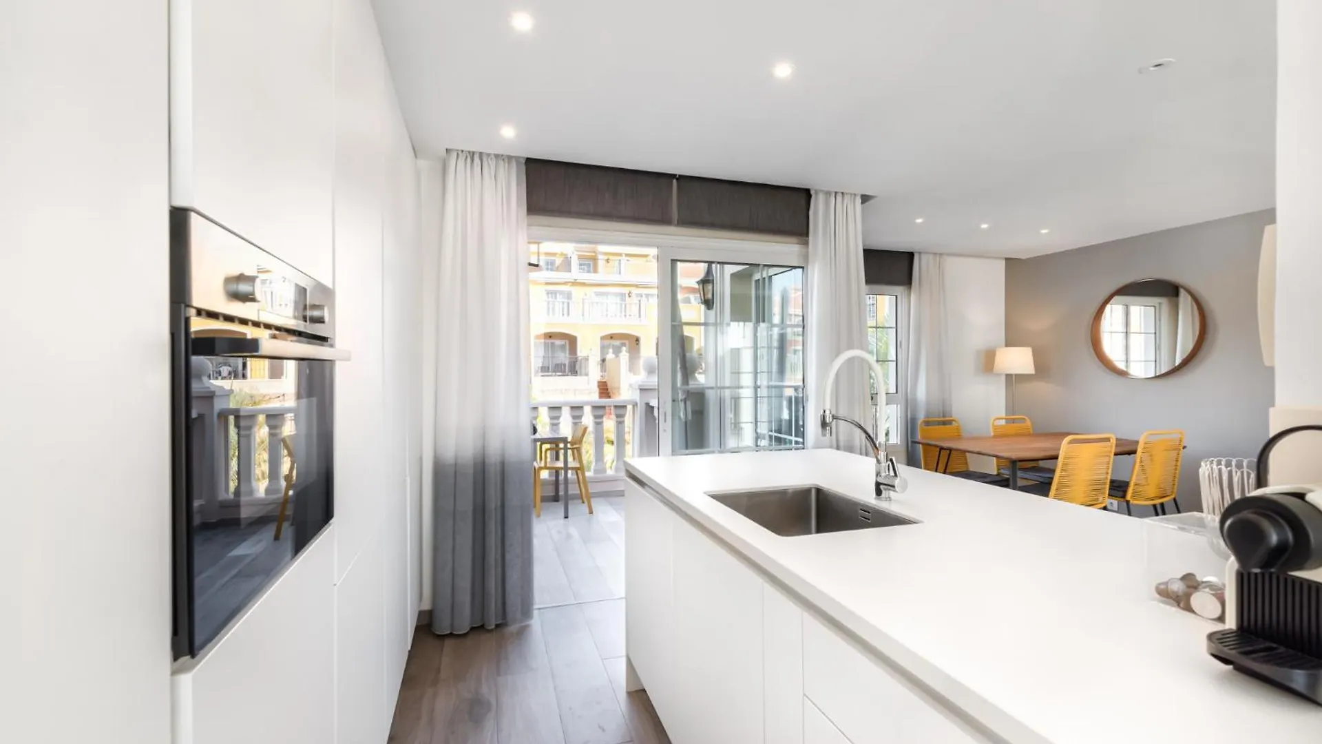 Paraiso B18 Penthouse Sea View & Sunny Terraces 아로나 0*,